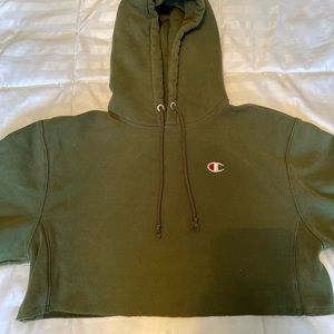 Champion | Reverse Weave Cropped Champion Hoodie in Dark Green